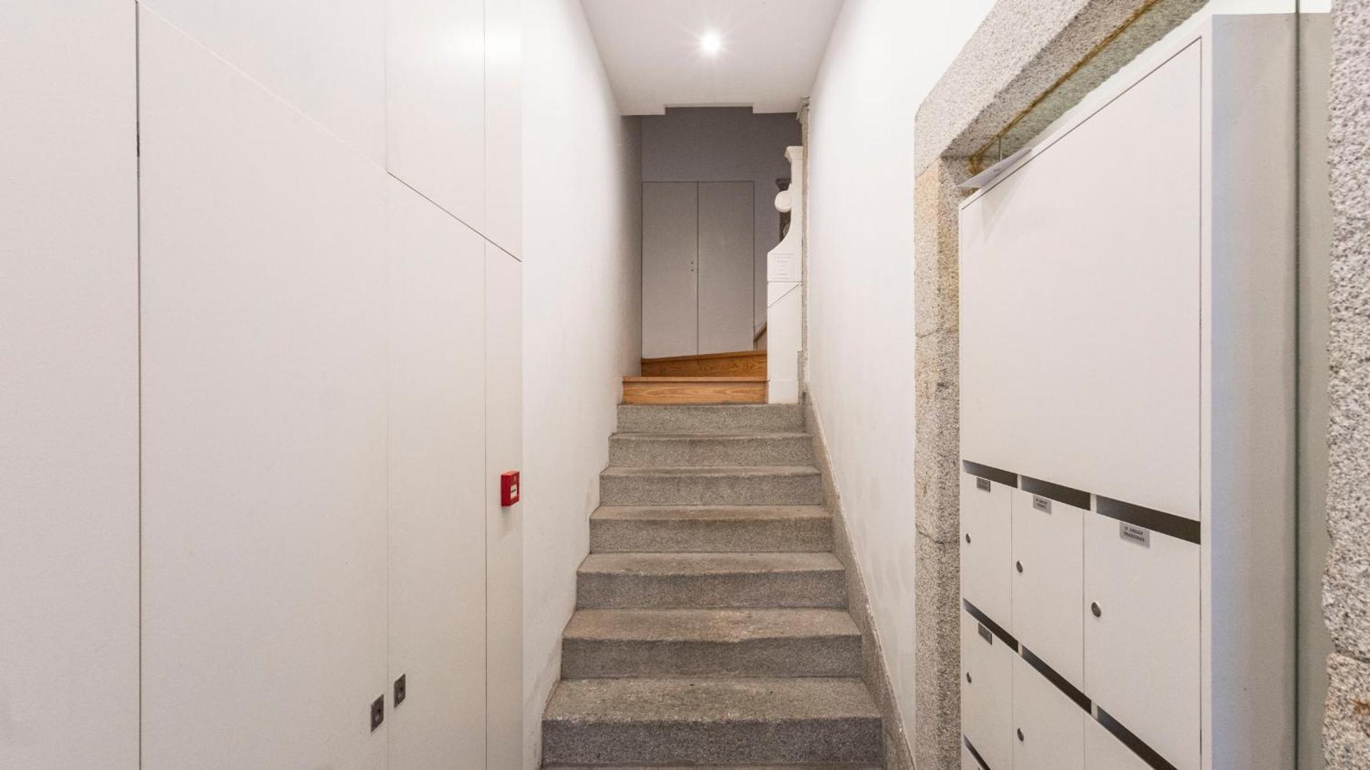 Lovelystay - Allderman Apartment - Almada 1º T Porto Kültér fotó