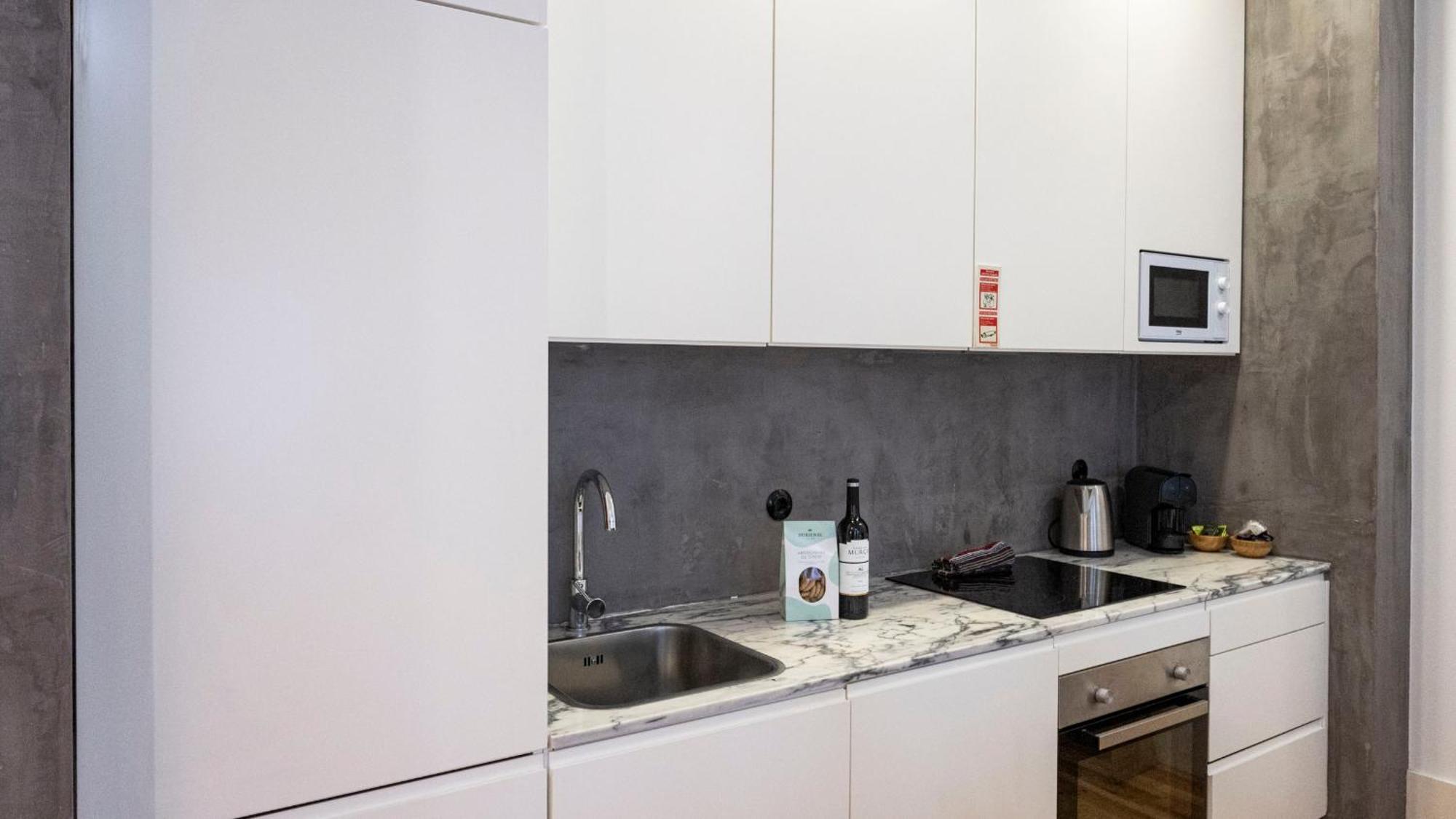 Lovelystay - Allderman Apartment - Almada 1º T Porto Kültér fotó